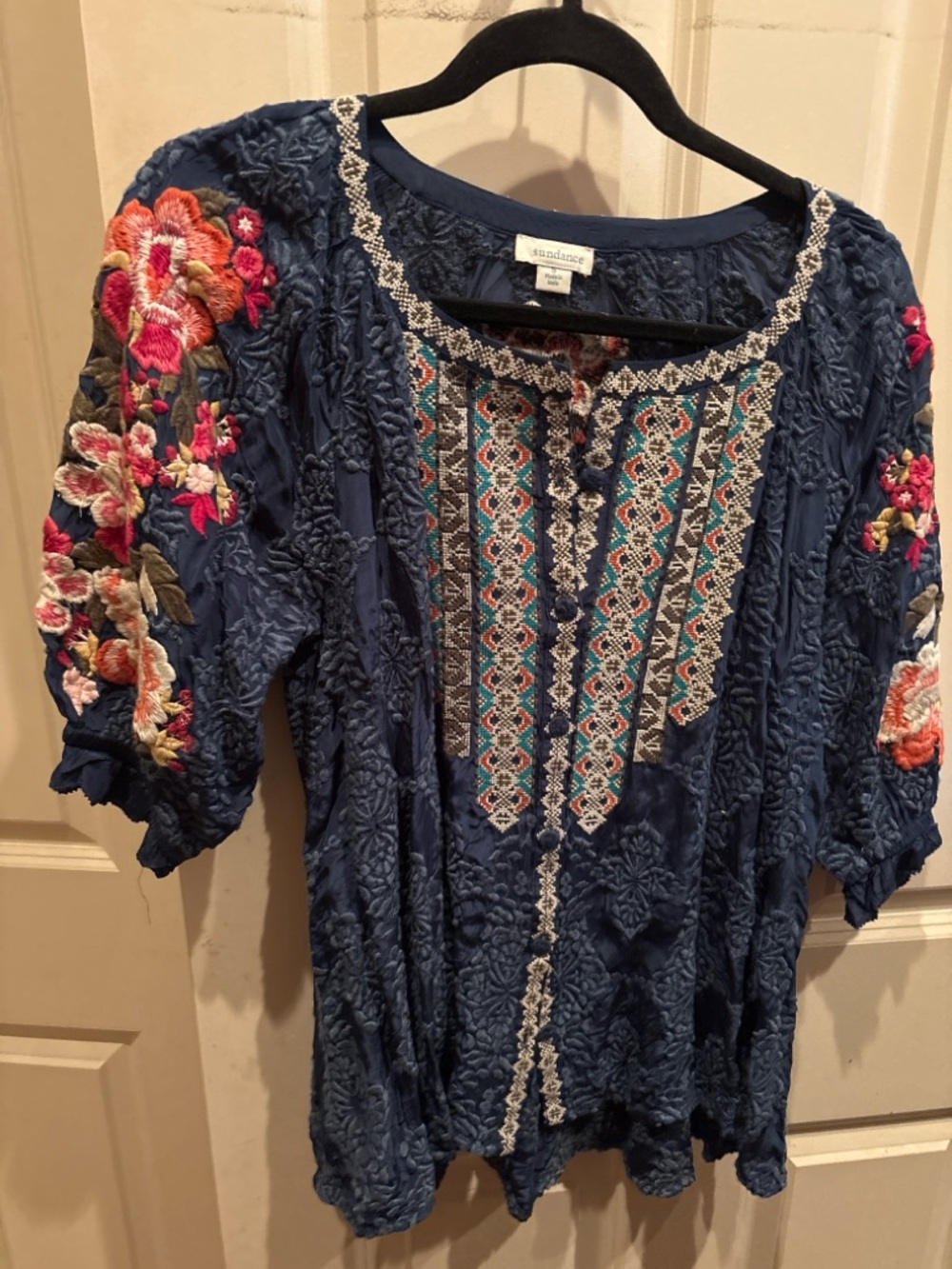 Sundance Embroidered Boho Blouse Navy Floral Sleeve Top – Size Small